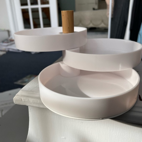 Jewelry - Jewelry holder